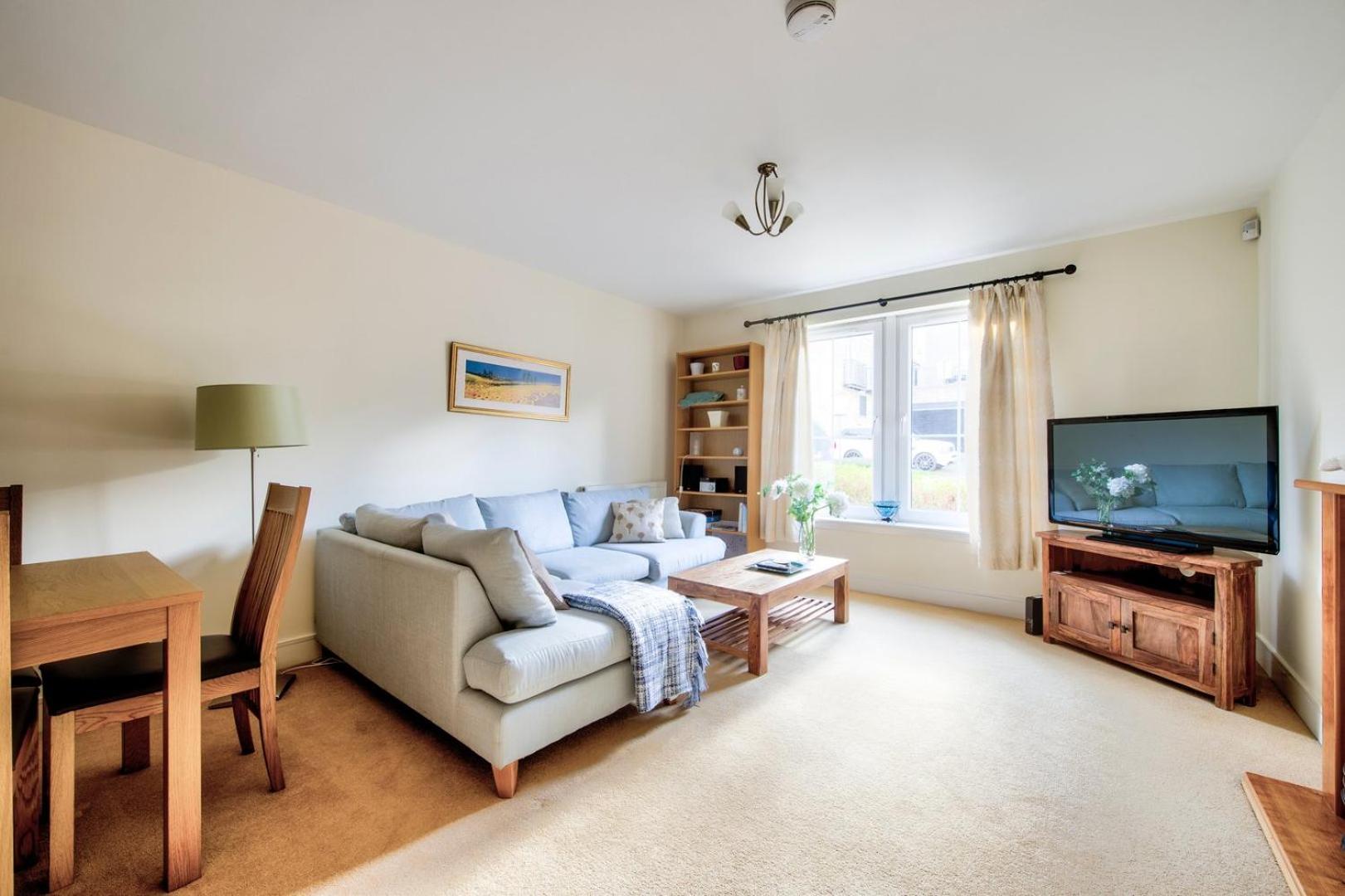Guestready - Bright Near New Town